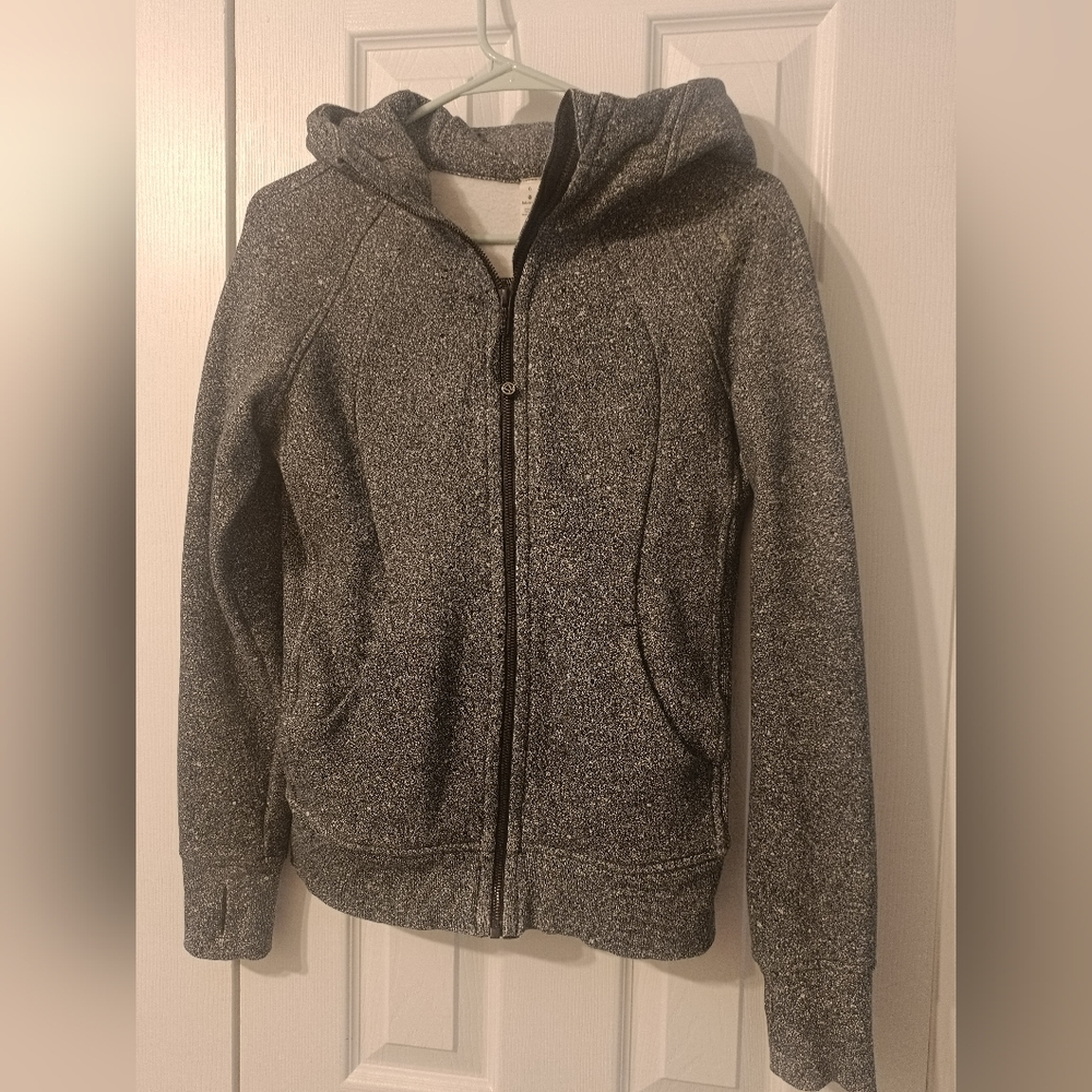 lululemon Scuba Hoddle size6